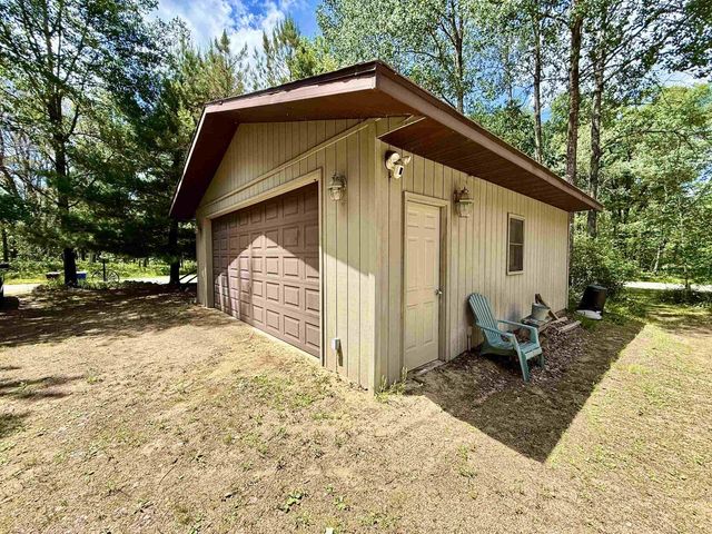 2242 W 15th Avenue, Adams, WI 53910