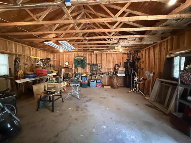 2242 W 15th Avenue, Adams, WI 53910