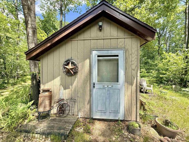 2242 W 15th Avenue, Adams, WI 53910