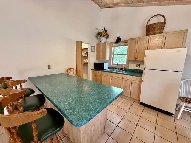 2242 W 15th Avenue, Adams, WI 53910