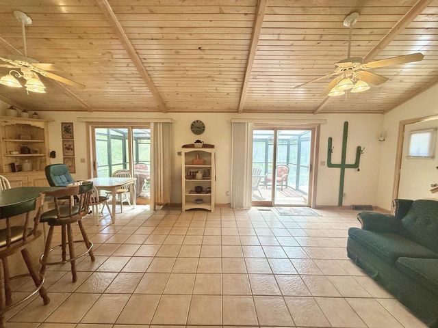 2242 W 15th Avenue, Adams, WI 53910