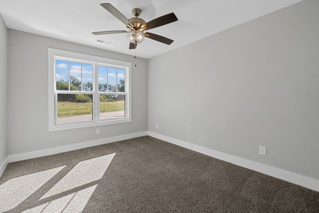 1808 Gholson Rd, Clarksville, TN 37043