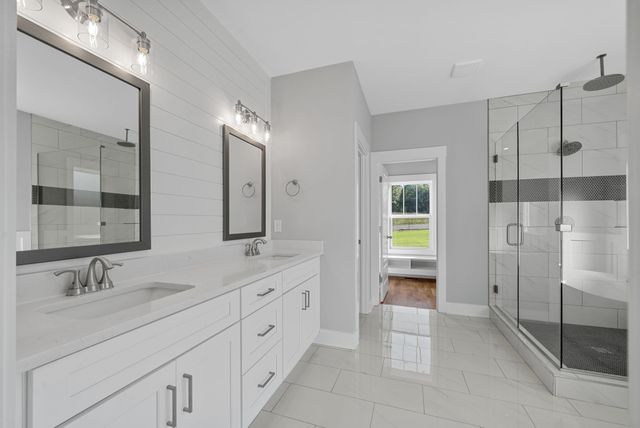 1808 Gholson Rd, Clarksville, TN 37043