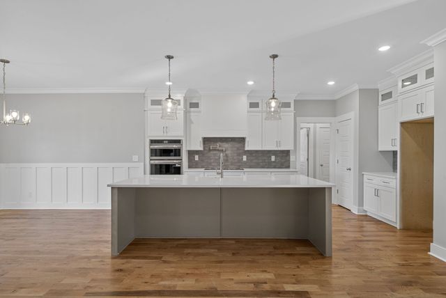 1808 Gholson Rd, Clarksville, TN 37043