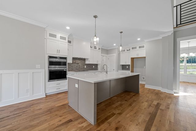 1808 Gholson Rd, Clarksville, TN 37043