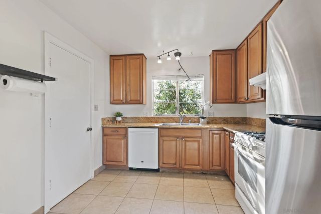 643 Nautilus, La Jolla, CA 92037