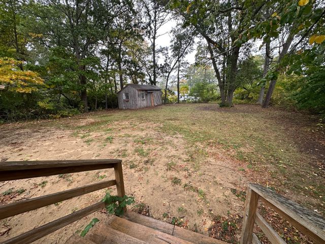 6 Fresh Pond Cir 1, Plymouth, MA 02360