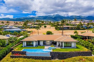44 Loli'i Pl, Lahaina, HI 96761