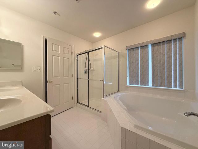 18722 BROKEN OAK RD, Boyds, MD 20841