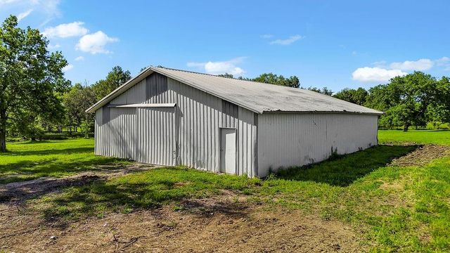 15706 E 245th Street, Peculiar, MO 64078