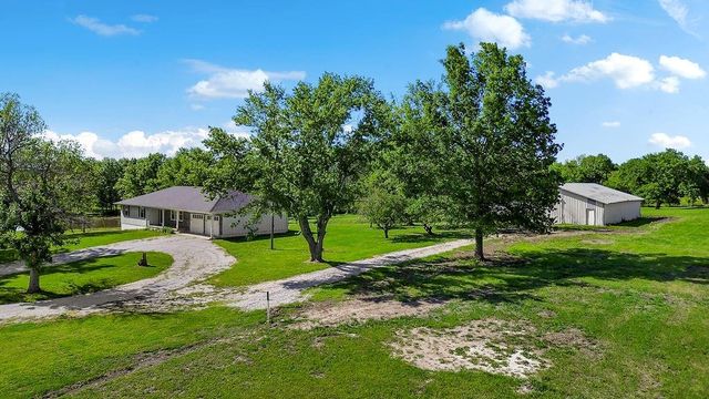 15706 E 245th Street, Peculiar, MO 64078