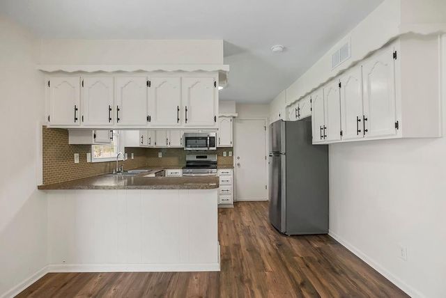 15706 E 245th Street, Peculiar, MO 64078