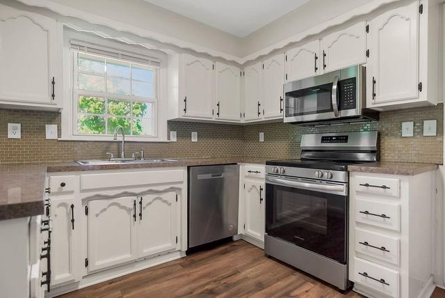 15706 E 245th Street, Peculiar, MO 64078