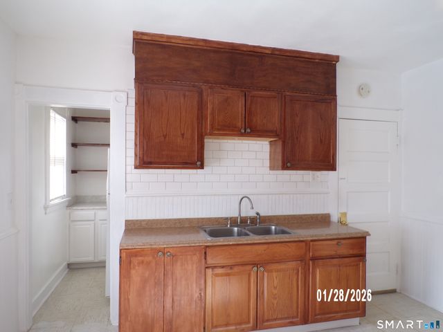 17 Holbrook Street, Ansonia, CT 06401