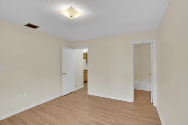 2007 Oleander Boulevard Apt D, Fort Pierce, FL 34950