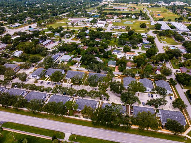 2007 Oleander Boulevard Apt D, Fort Pierce, FL 34950