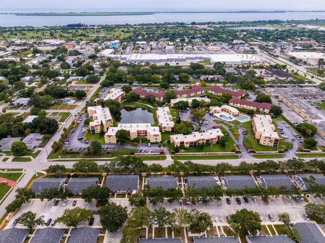 2007 Oleander Boulevard Apt D, Fort Pierce, FL 34950