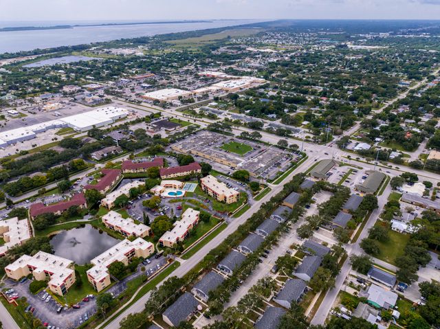 2007 Oleander Boulevard Apt D, Fort Pierce, FL 34950