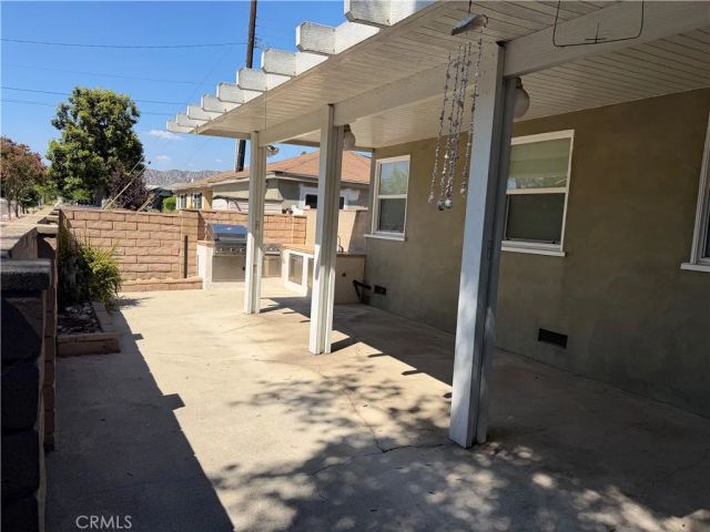 3017 W Victory, Burbank, CA 91505