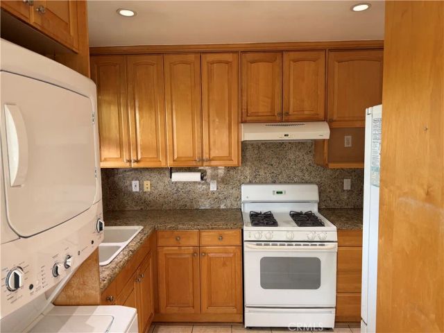 3017 W Victory, Burbank, CA 91505