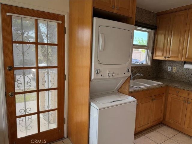 3017 W Victory, Burbank, CA 91505