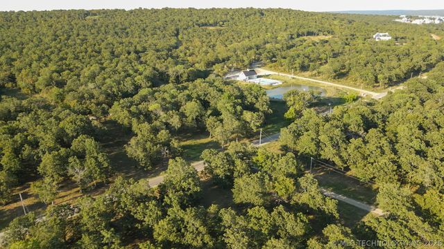 17 Pebble Ridge Road, Eufaula, OK 74432