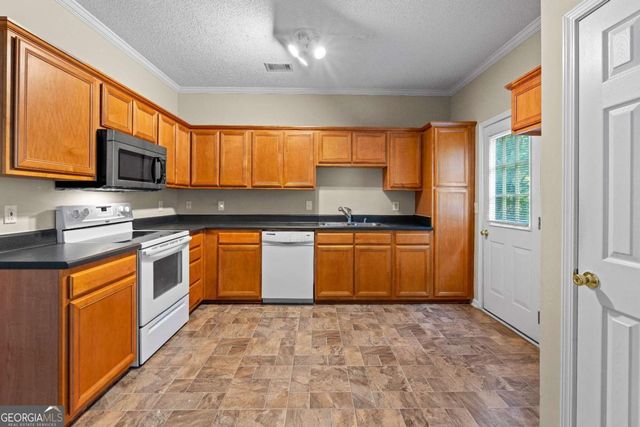 380 Brentwood Drive, Newnan, GA 30263