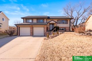 902 Iron Road, Papillion, NE 68046