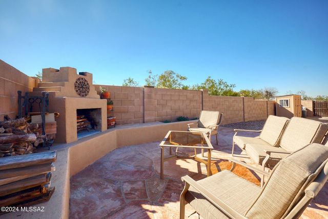 8696 E Saguaro Vw Place, Vail, AZ 85641