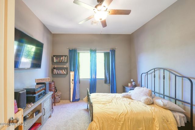 8696 E Saguaro Vw Place, Vail, AZ 85641