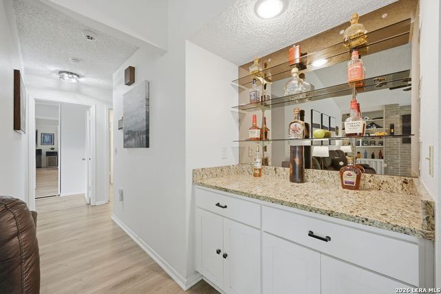 6315 Silver Fox, San Antonio, TX 78247