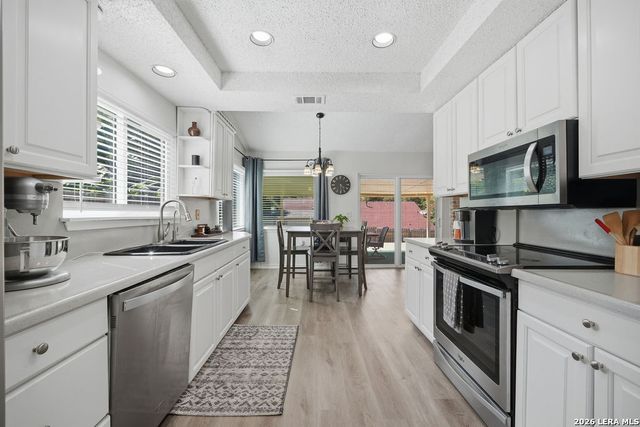 6315 Silver Fox, San Antonio, TX 78247