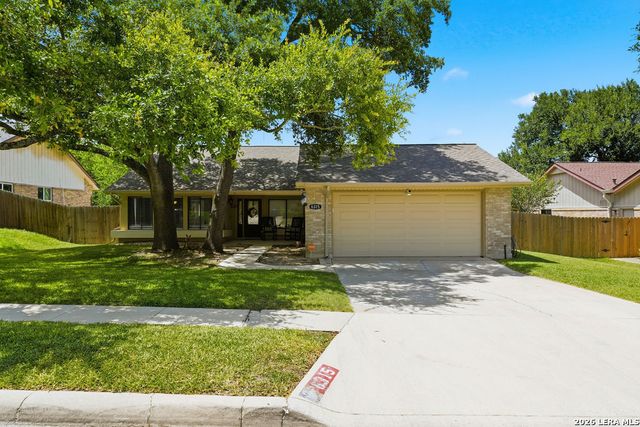 6315 Silver Fox, San Antonio, TX 78247