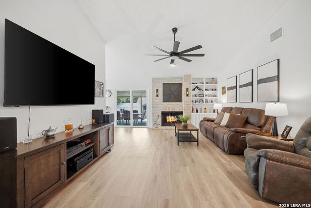 6315 Silver Fox, San Antonio, TX 78247