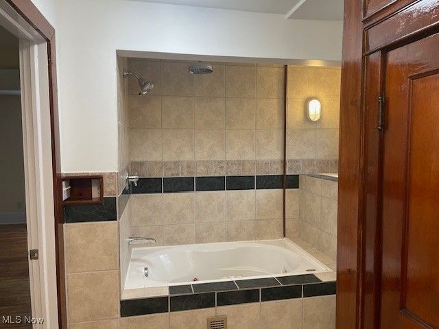 1396 Madison Avenue, Lorain, OH 44053