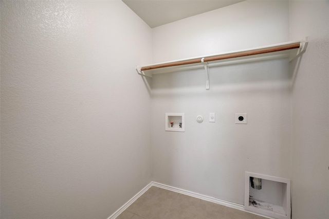 5800 Silver Screen DR, Austin, TX 78747