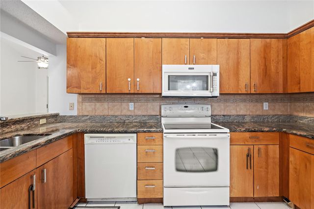 5647 MONTE ROSSO ROAD, Sarasota, FL 34243