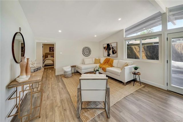 20641 Archwood Street, Winnetka (los Angeles), CA 91306