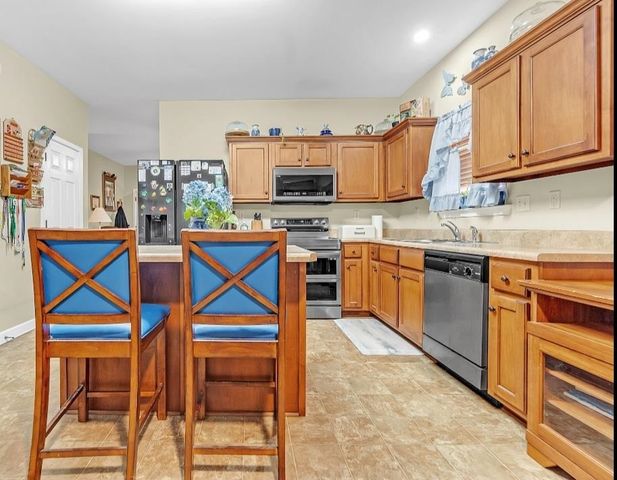 717 HILYARD LN, Memphis, TN 38126