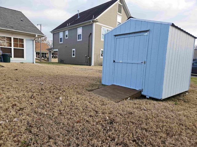 717 HILYARD LN, Memphis, TN 38126