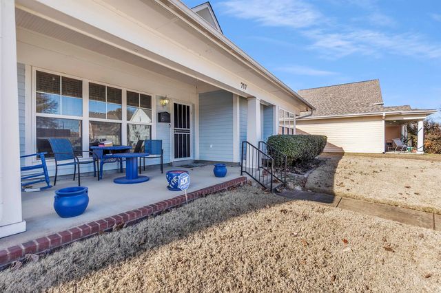 717 HILYARD LN, Memphis, TN 38126