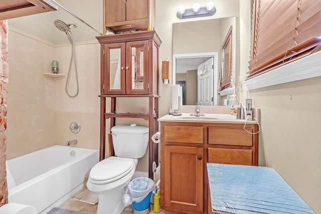 717 HILYARD LN, Memphis, TN 38126