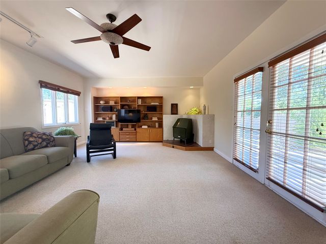 4643 Idlewilde Lane SE, Albuquerque, NM 87108