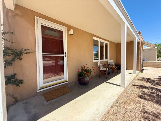 4643 Idlewilde Lane SE, Albuquerque, NM 87108