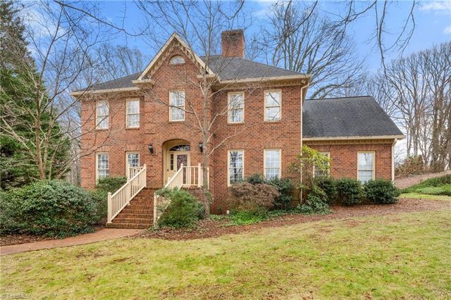 924 Ashley Glen Drive, Winston-salem, NC 27104
