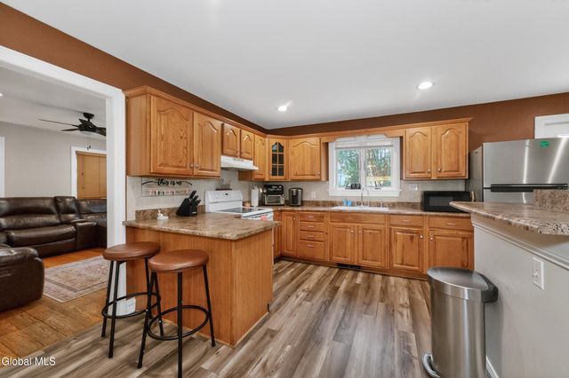 88 Jones Road, Wilton, NY 12866