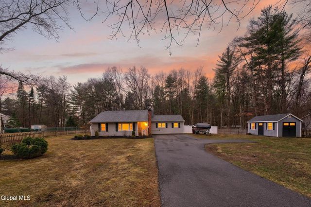88 Jones Road, Wilton, NY 12866