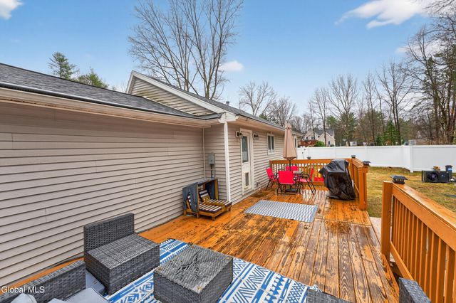 88 Jones Road, Wilton, NY 12866