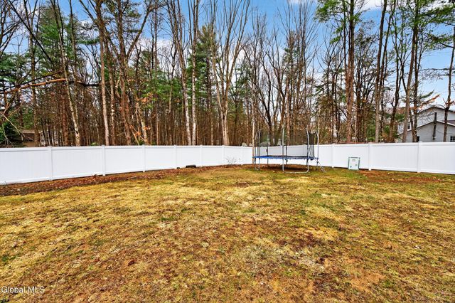 88 Jones Road, Wilton, NY 12866