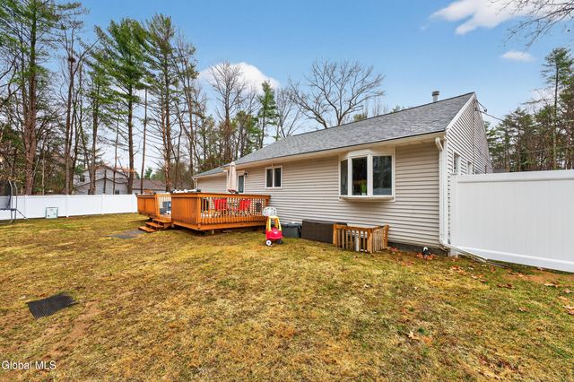 88 Jones Road, Wilton, NY 12866